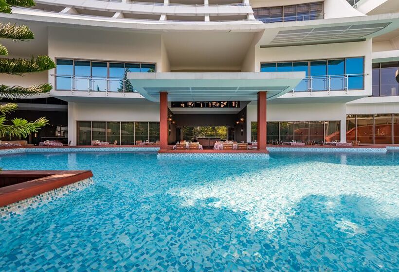 ホテル Cornelia Diamond Golf Resort & Spa