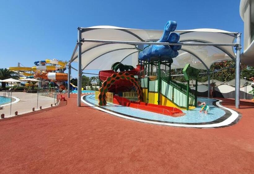 ホテル Cornelia Diamond Golf Resort & Spa