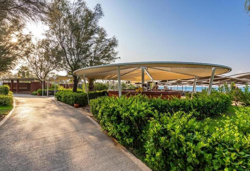 ホテル Cornelia Diamond Golf Resort & Spa