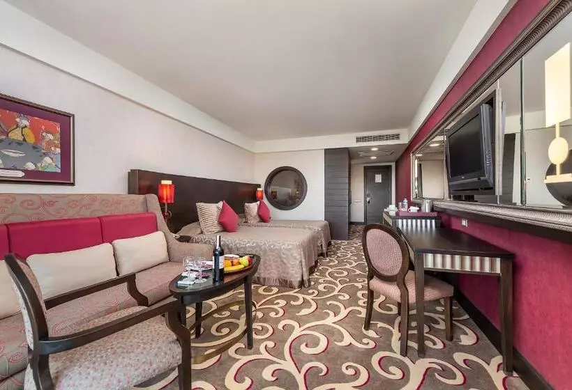 בית מלון כפרי Cornelia Diamond Golf Resort & Spa