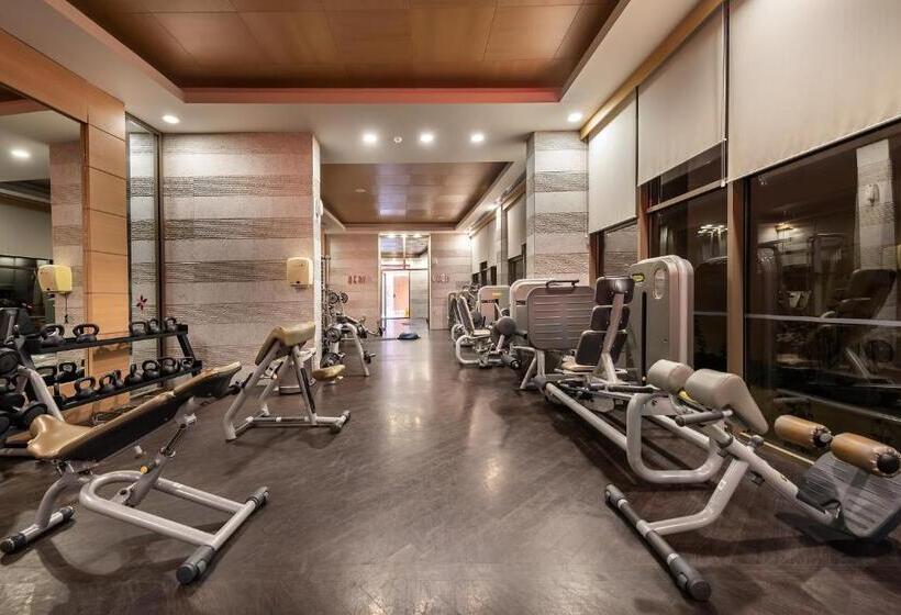 ホテル Cornelia Diamond Golf Resort & Spa