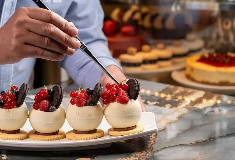 Hotel Cornelia Diamond Golf Resort & Spa