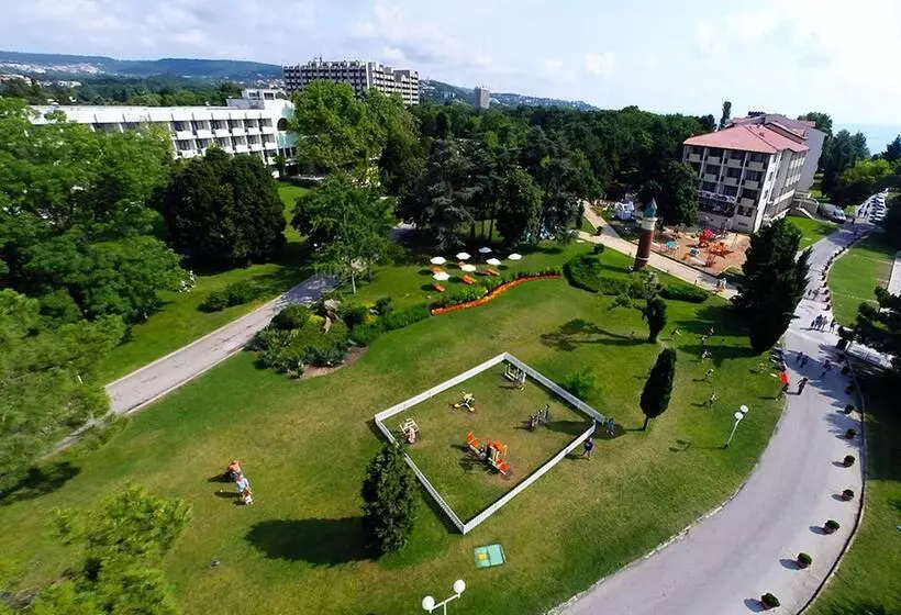 בית מלון כפרי Dolphin