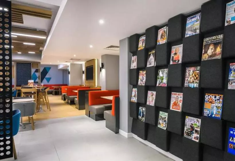 호텔 Holiday Inn Express London Watford Junction, An Ihg