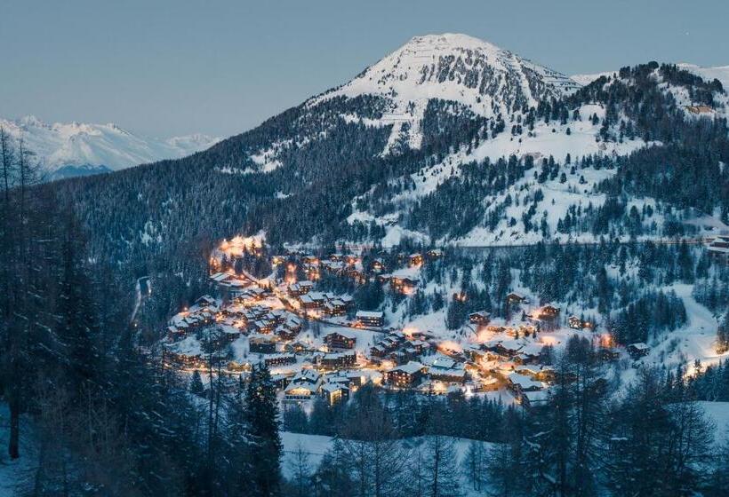 Отель Lagrange Vacances Les Chalets Edelweiss