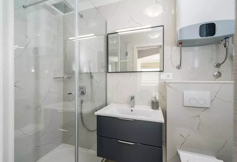 هتل Rooms Vedrana