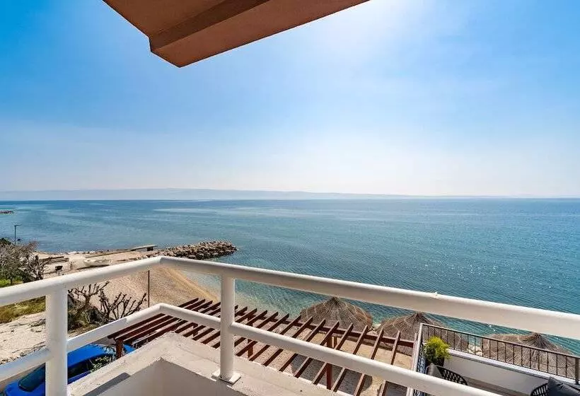 هتل Rooms Vedrana
