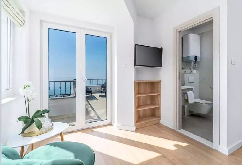 هتل Rooms Vedrana