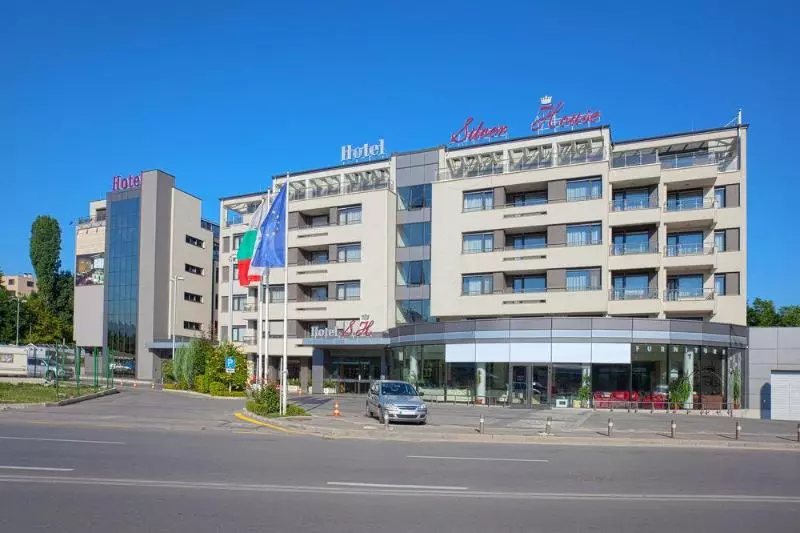 호텔 Zoo Sofia Secured Paid Parking