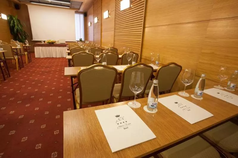 호텔 Zoo Sofia Secured Paid Parking