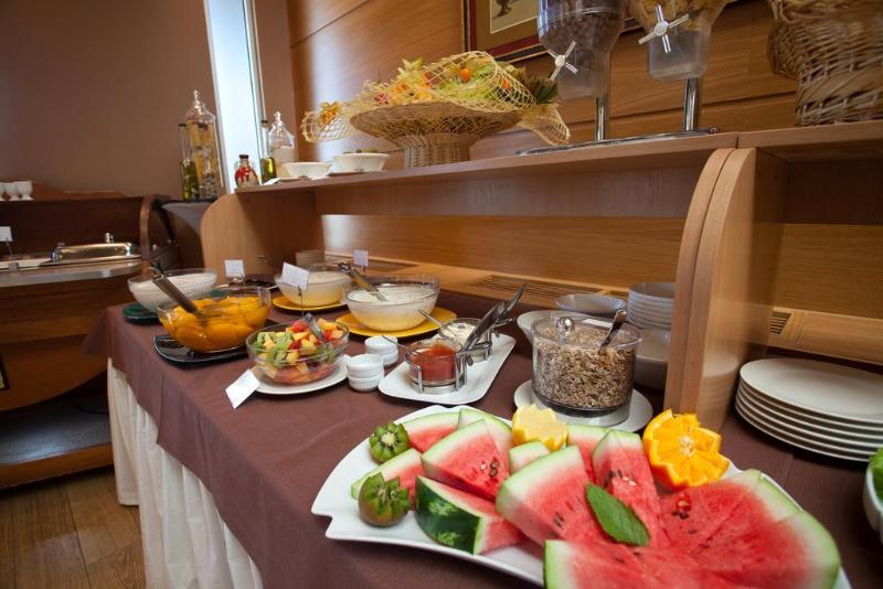 בית מלון כפרי Zoo Sofia   Secured Paid Parking