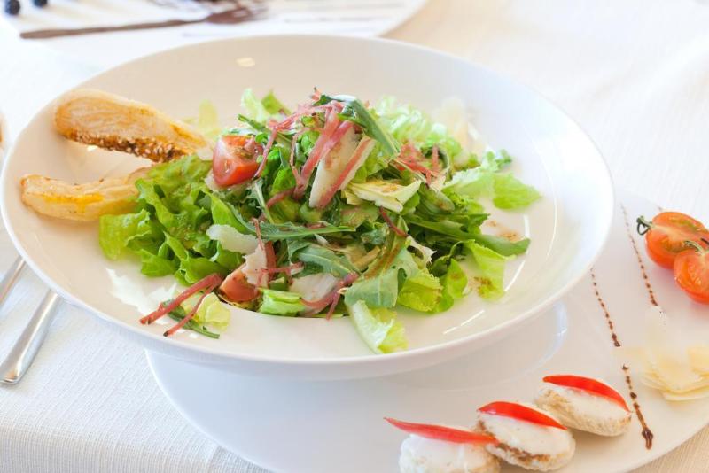 בית מלון כפרי Zoo Sofia   Secured Paid Parking