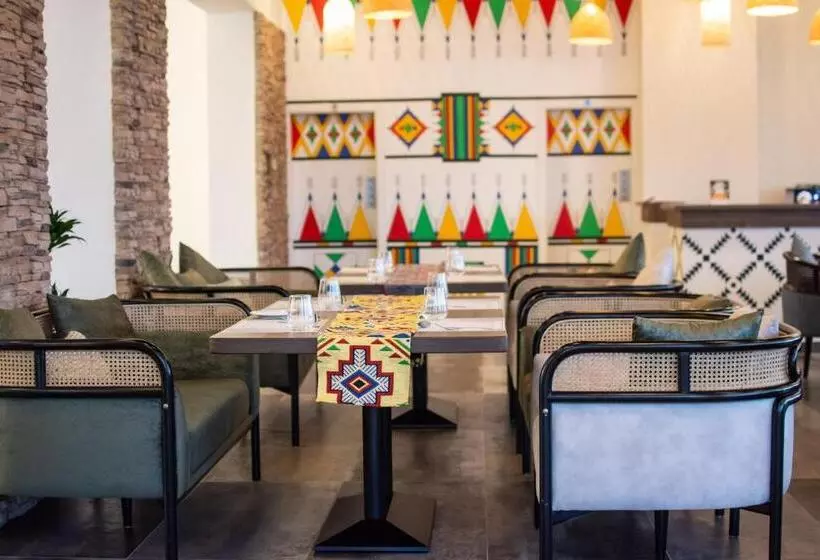 Dragon Hotel And Resort