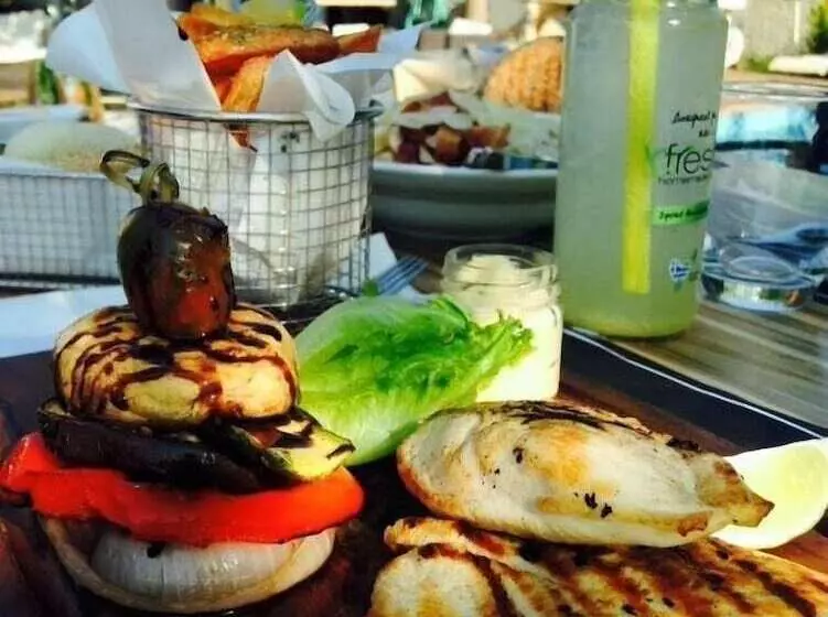 Marika S Aparts & Studios