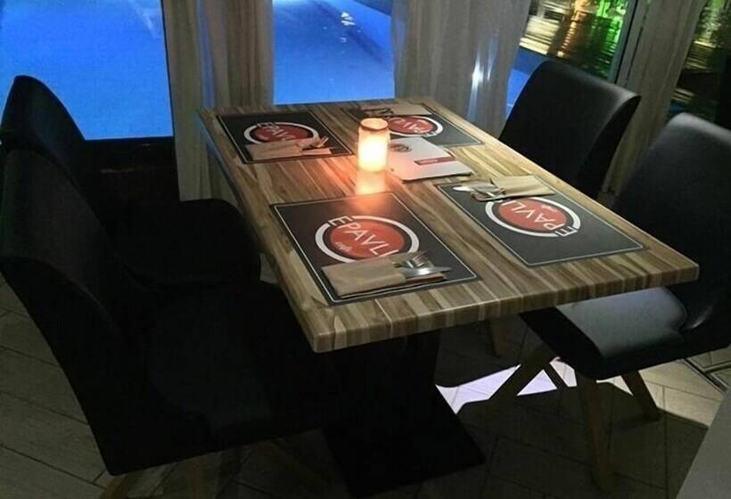 Marika S Aparts & Studios