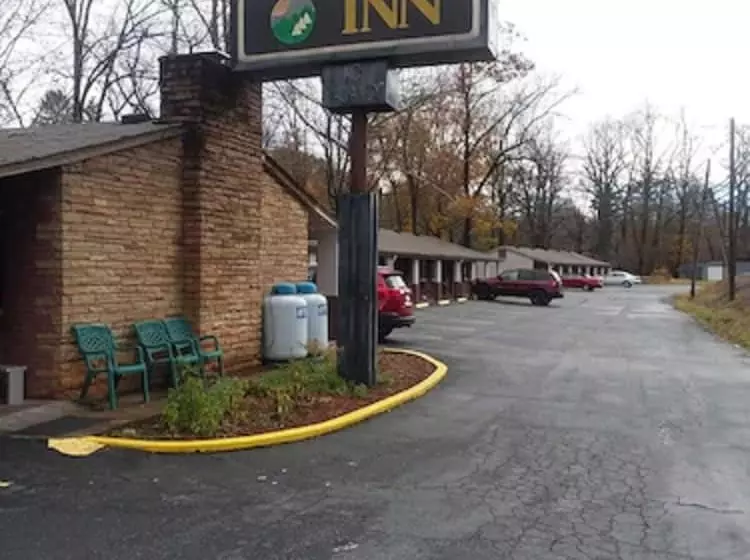 Hotelli Economy Inn Sylva