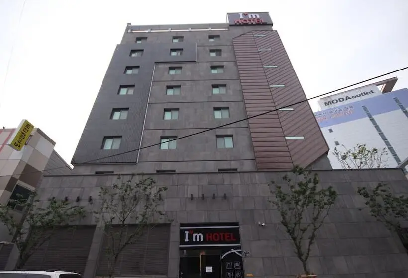 ホテル Im