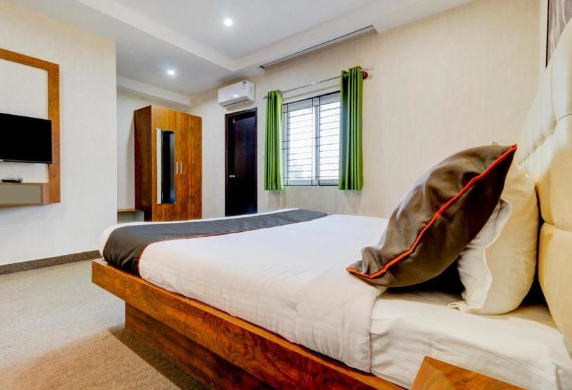 Otel Oyo 78487 Collection O Vera Inn