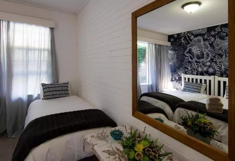 ペンション Sixty Three