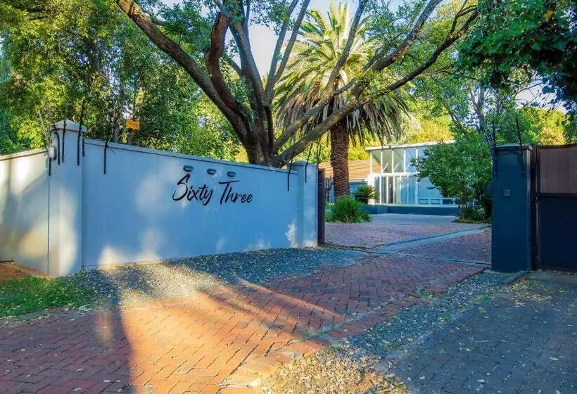 ペンション Sixty Three