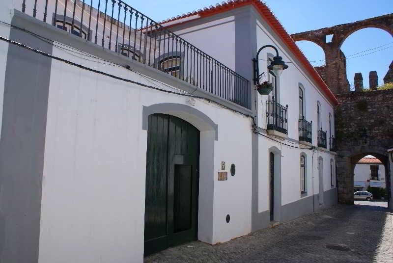 Casa Da Muralha De Serpa