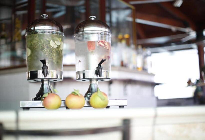 ホテル Akamanthea Holiday Village