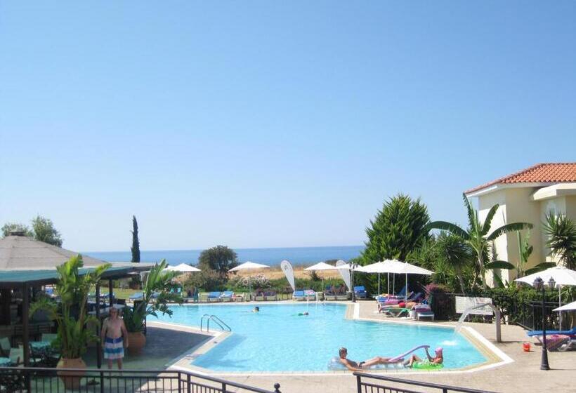 ホテル Akamanthea Holiday Village