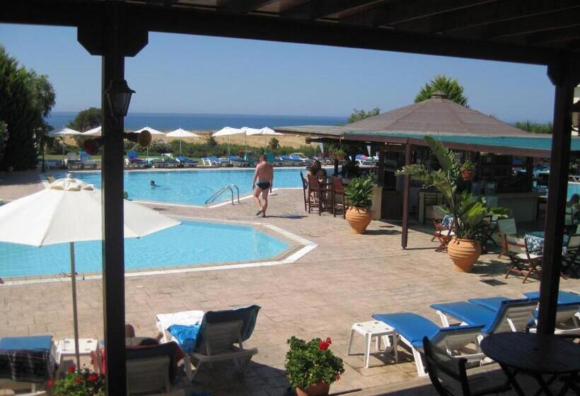 ホテル Akamanthea Holiday Village