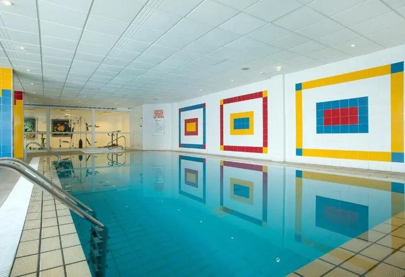 Hotelli Akamanthea Holiday Village