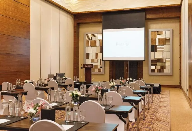 هتل Amwaj Rotana, Jumeirah Beach   Dubai