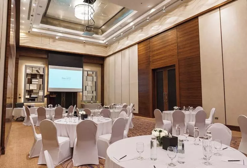 هتل Amwaj Rotana, Jumeirah Beach   Dubai
