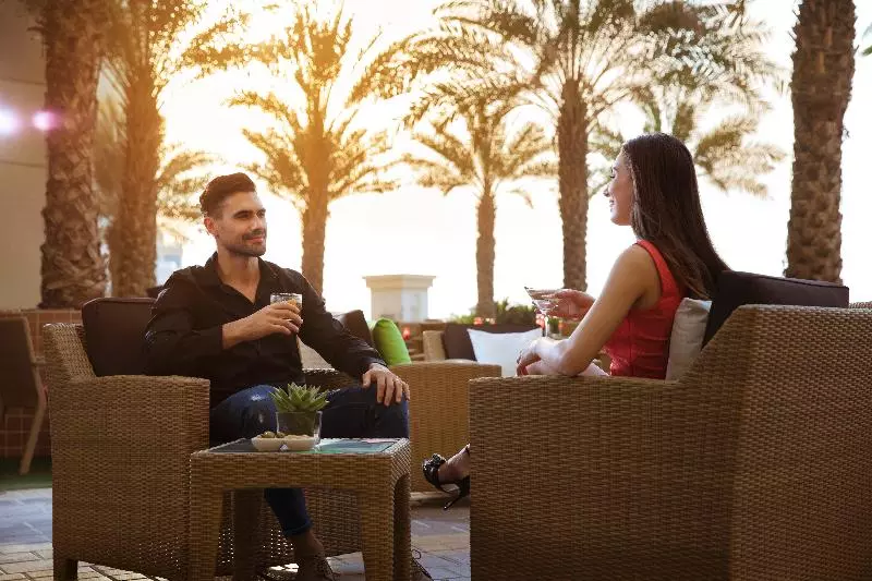 هتل Amwaj Rotana, Jumeirah Beach Dubai