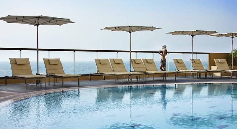 Отель Amwaj Rotana, Jumeirah Beach   Dubai