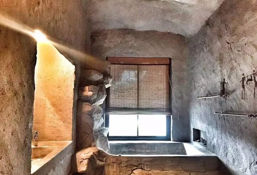 فندق Avartarn Miracles