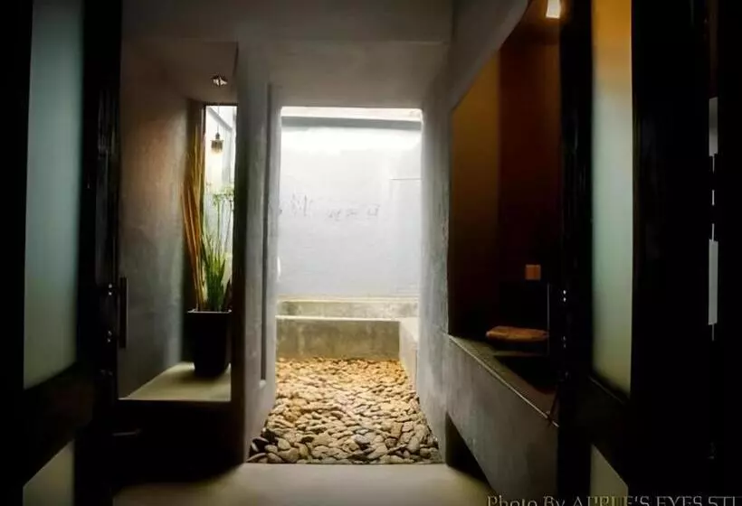 فندق Avartarn Miracles