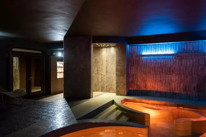 هتل Baia Di Ulisse Wellness & Spa