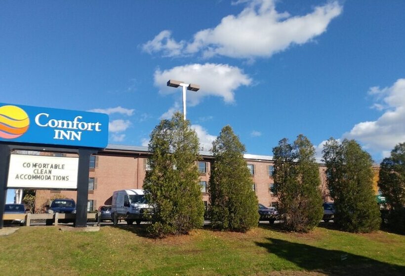 בית מלון כפרי Comfort Inn Airport