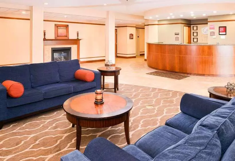 호텔 Comfort Suites