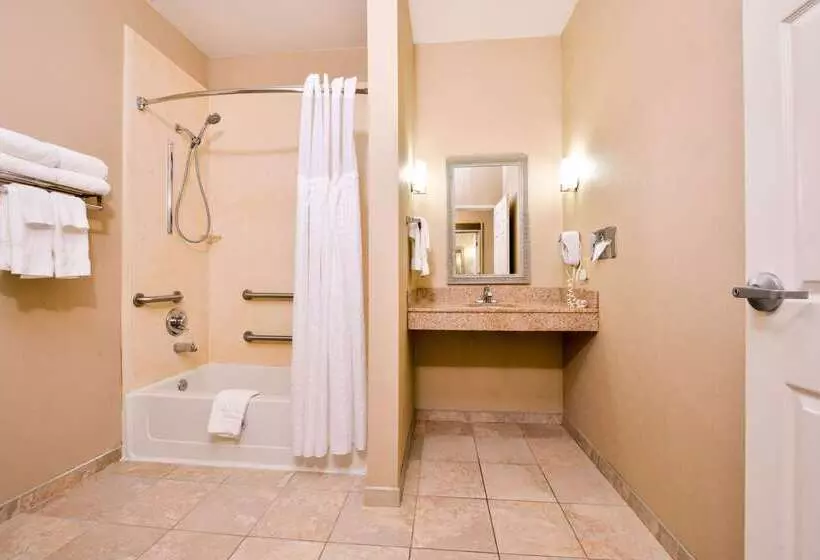 호텔 Comfort Suites