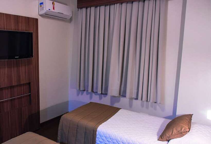 هتل Continental Business  200 Metros Do Complexo Hospitalar Santa Casa