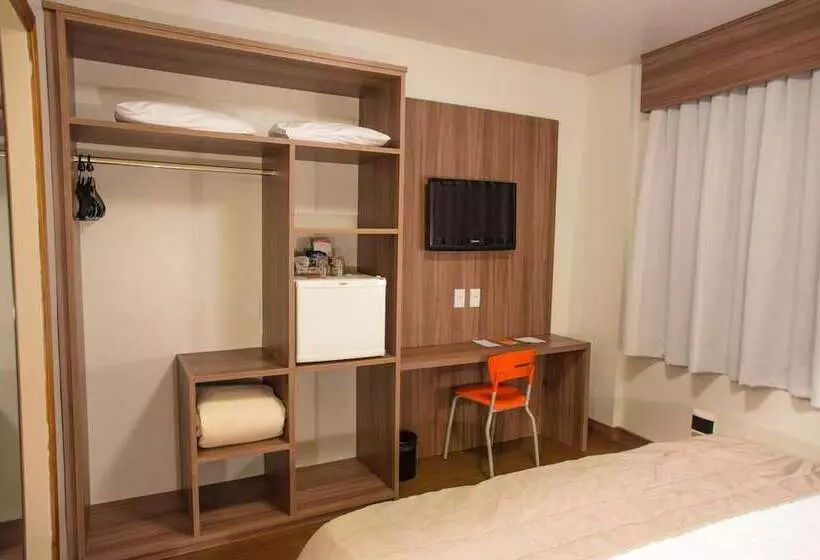 Hotel Continental Business  200 Metros Do Complexo Hospitalar Santa Casa