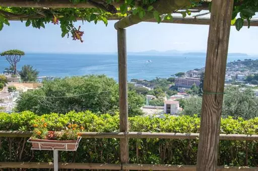 Hotelli Guesthouse Coralba