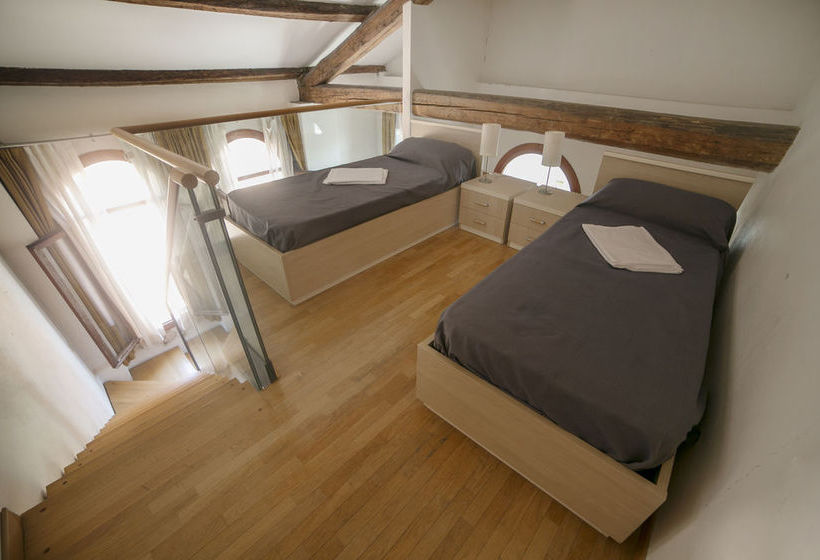 ホテル Sunny Terrace Hostel