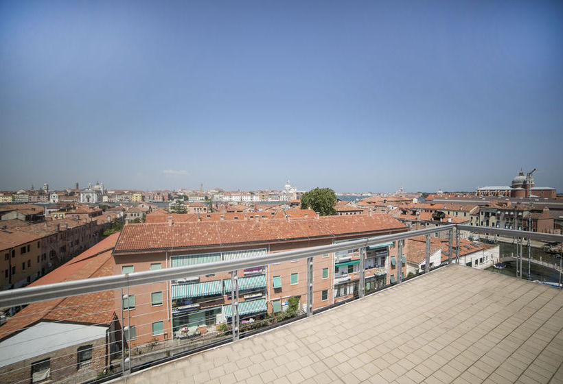 ホテル Sunny Terrace Hostel