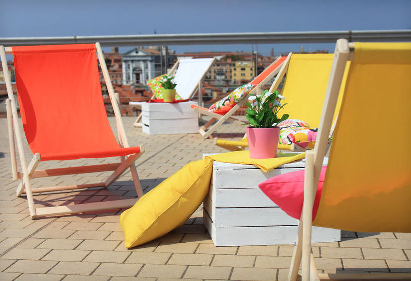 ホテル Sunny Terrace Hostel