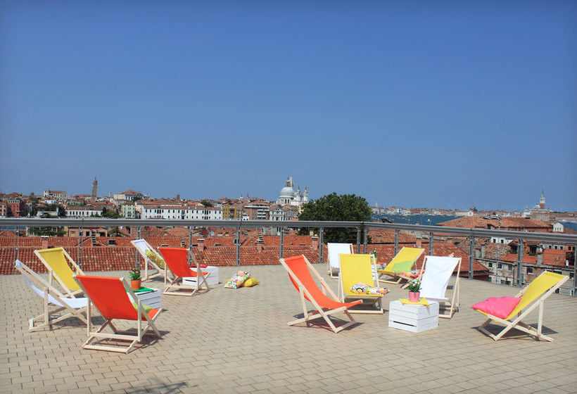 ホテル Sunny Terrace Hostel