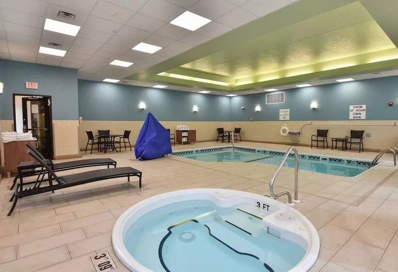 Hotelli Holiday Inn Express And Suites Springfield Medical District, An Ihg