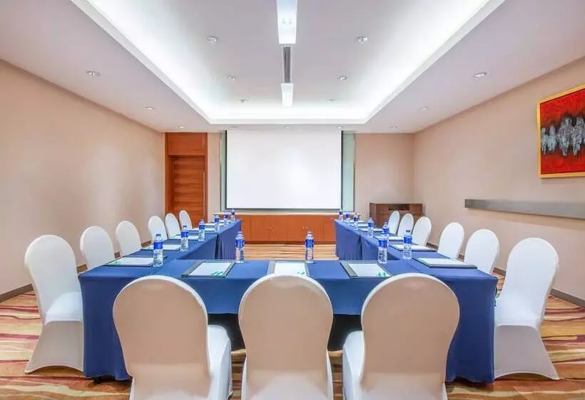 בית מלון כפרי Holiday Inn Nanjing Aqua City, An Ihg