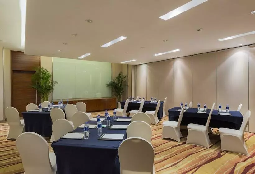 בית מלון כפרי Holiday Inn Nanjing Aqua City, An Ihg