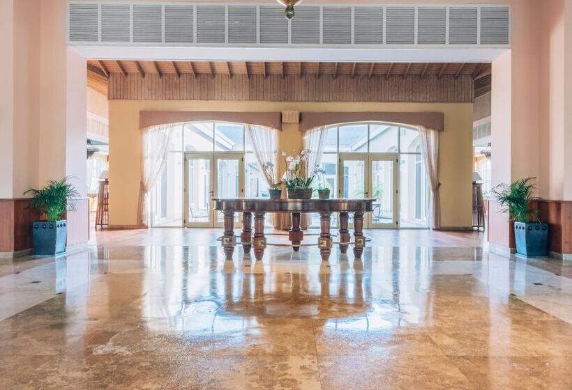 هتل Iberostar Waves Rose Hall Beach